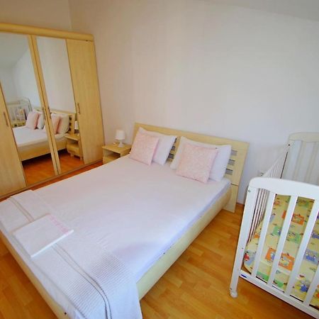 Holiday Apartment Sky, Медулин Екстер'єр фото