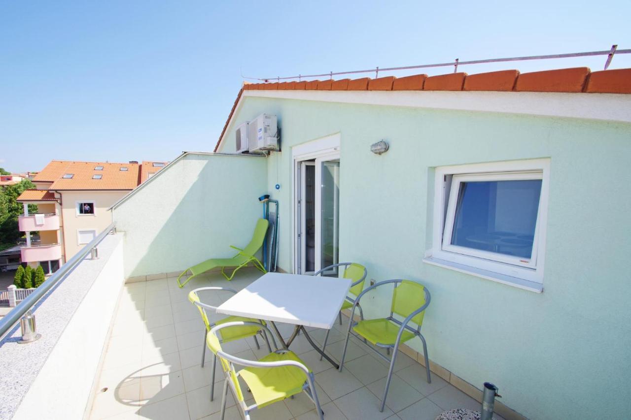 Holiday Apartment Sky, Медулин Екстер'єр фото